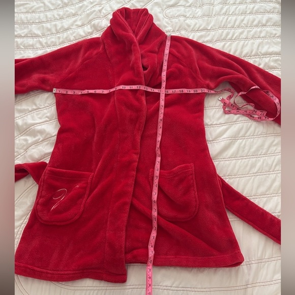 Victoria's Secret Logo Short Fleece Soft Cozy Robe Size XS/S Vibrant Red Robe - Picture 7 of 11